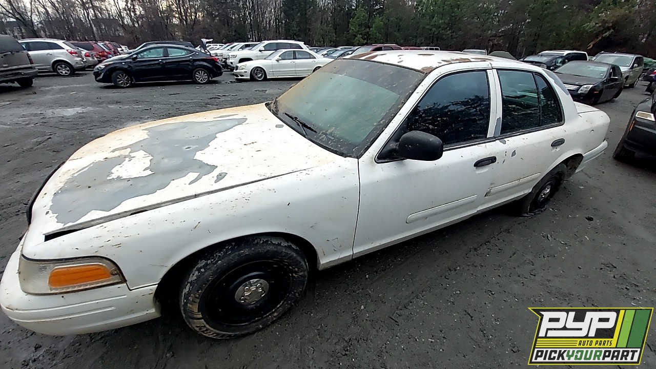 2003 FORD CROWN VICTORIA partes disponibles