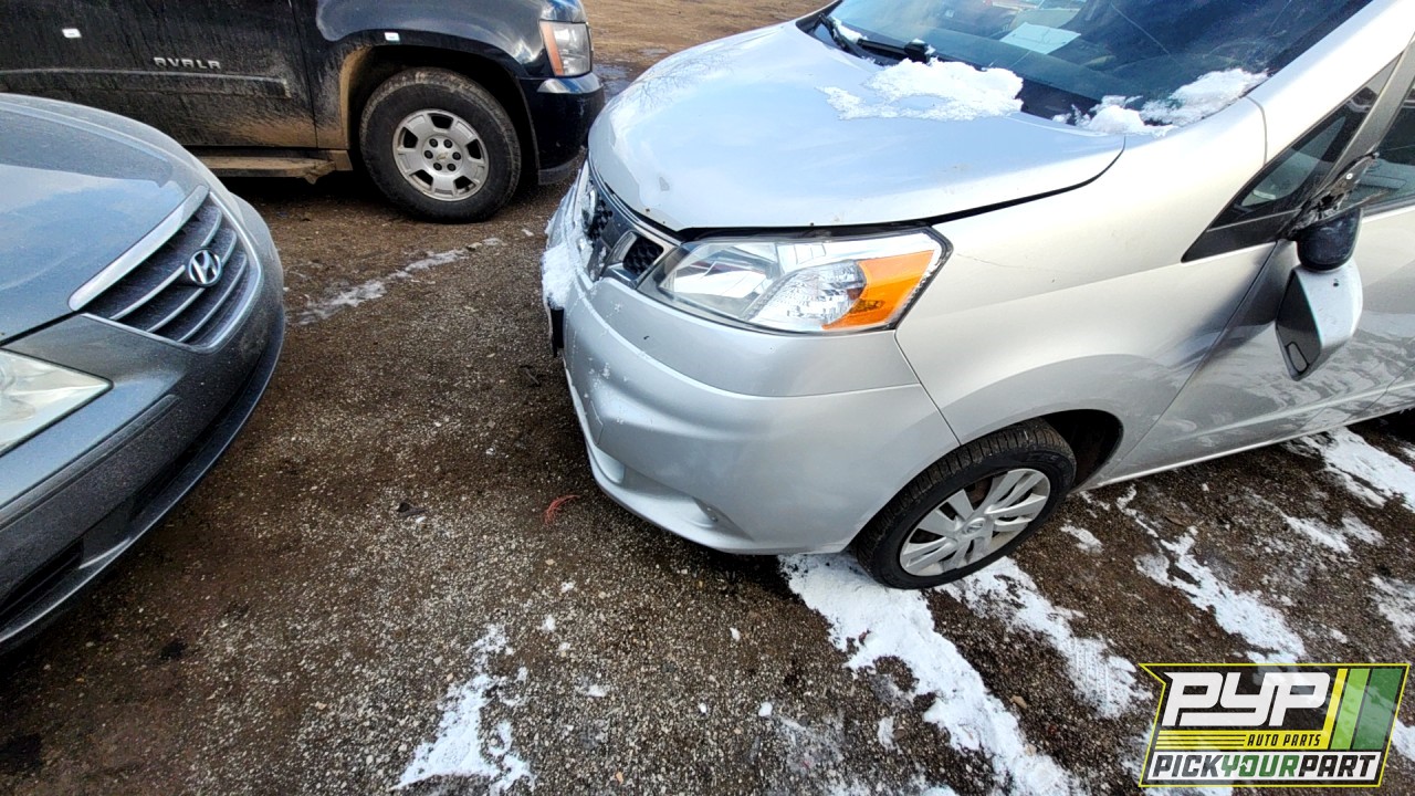 2015 NISSAN NV200 partes disponibles