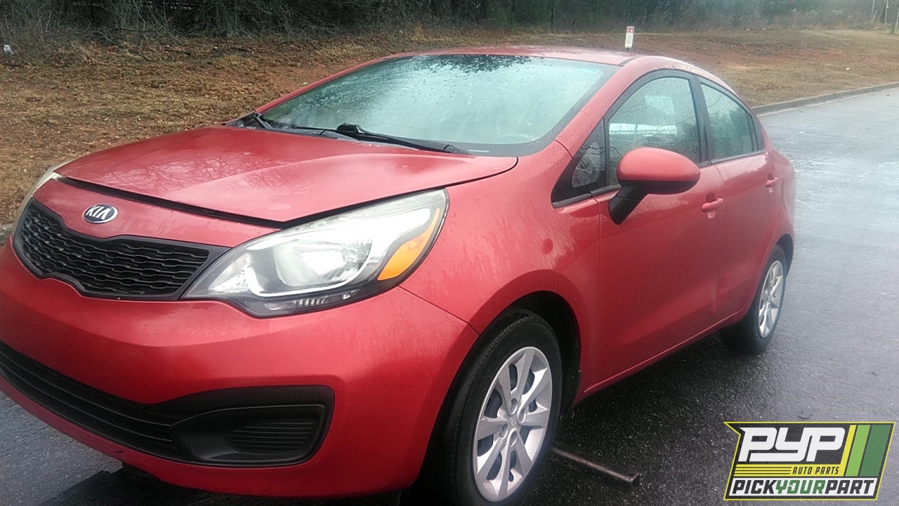 2015 KIA RIO partes disponibles