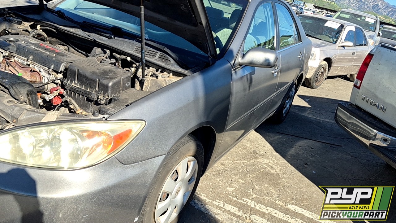 2003 TOYOTA CAMRY partes disponibles