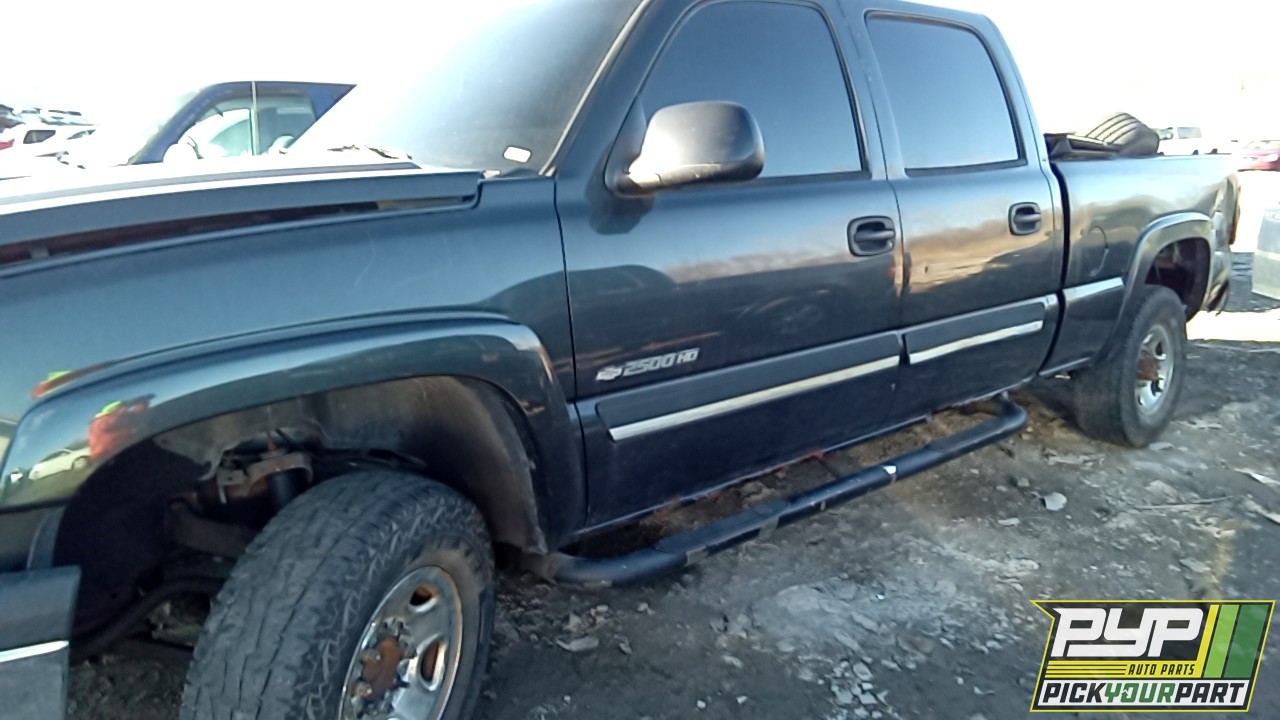 2004 CHEVROLET SILVERADO 2500 HD available for parts