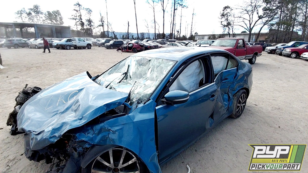 2017 VOLKSWAGEN JETTA partes disponibles