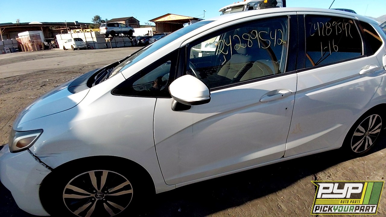 2016 HONDA FIT partes disponibles
