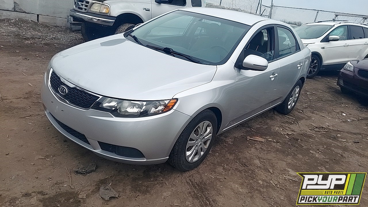 2013 KIA FORTE partes disponibles
