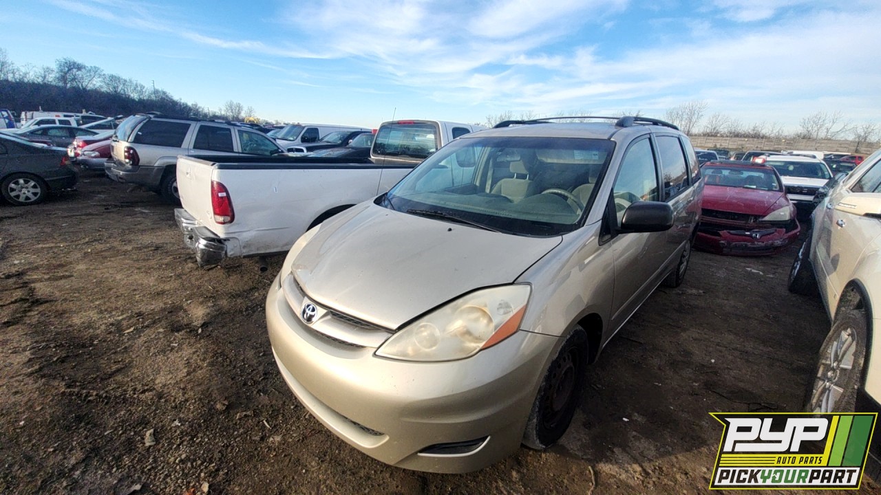 2008 TOYOTA SIENNA available for parts