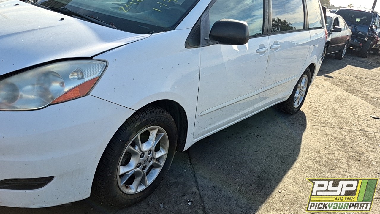 2008 TOYOTA SIENNA partes disponibles