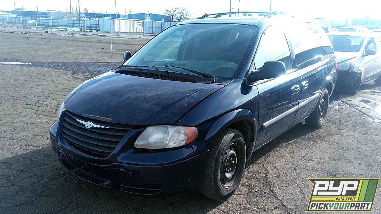 2005 CHRYSLER TOWN & COUNTRY available for parts