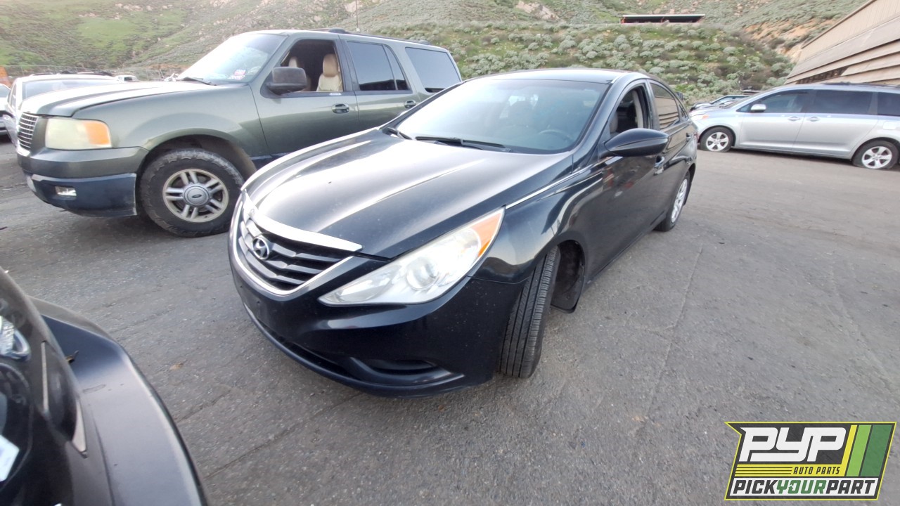 2013 HYUNDAI SONATA available for parts