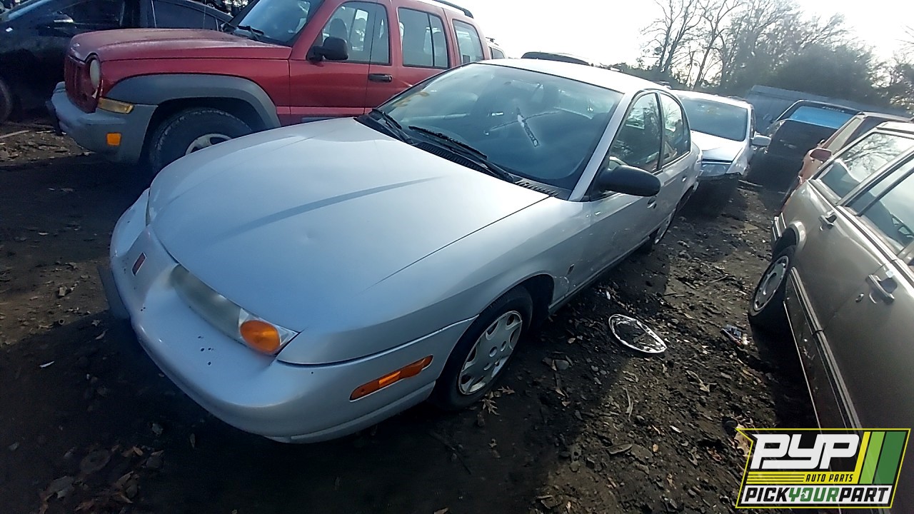 2000 SATURN SL1 available for parts