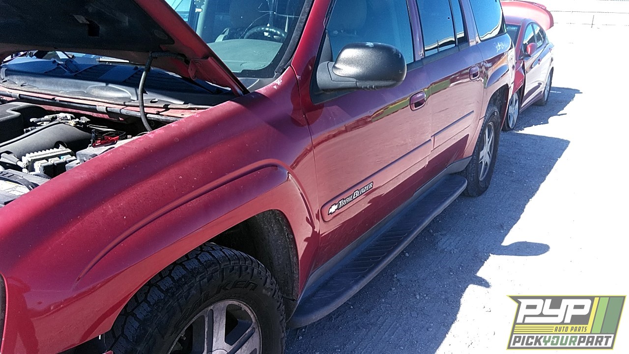2004 CHEVROLET TRAILBLAZER EXT available for parts