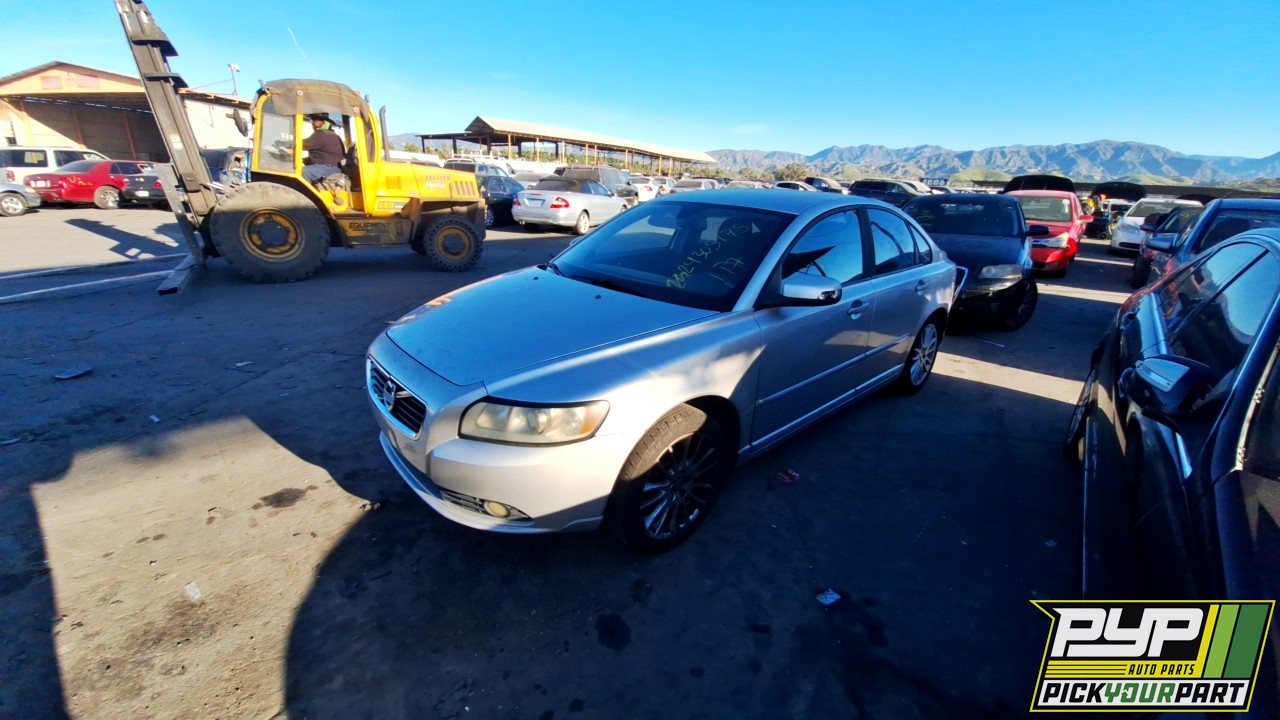 2011 VOLVO S40 available for parts