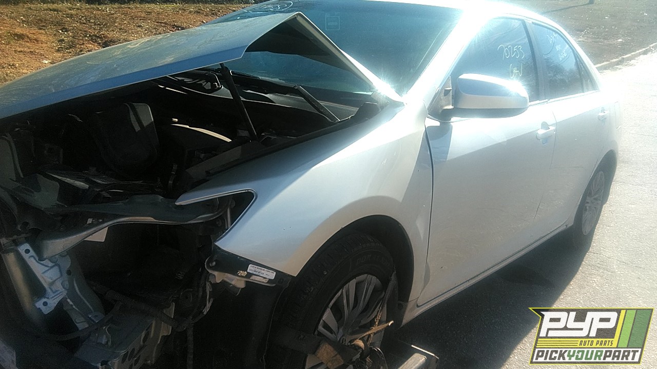 2013 TOYOTA CAMRY partes disponibles