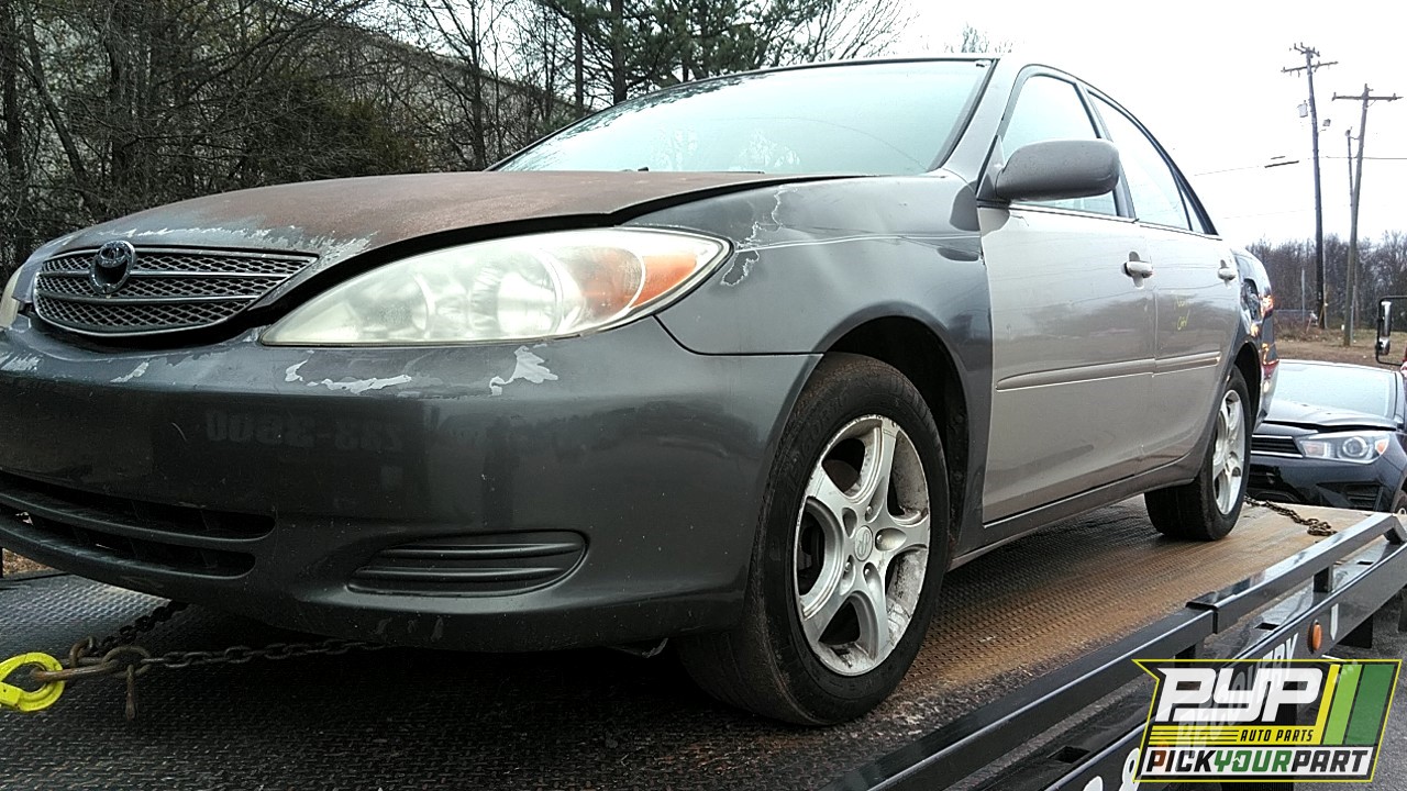 2004 TOYOTA CAMRY partes disponibles