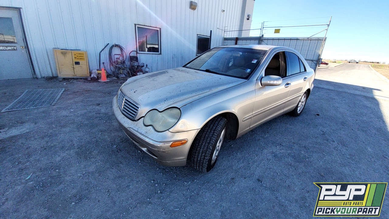 2002 MERCEDES-BENZ C240 partes disponibles