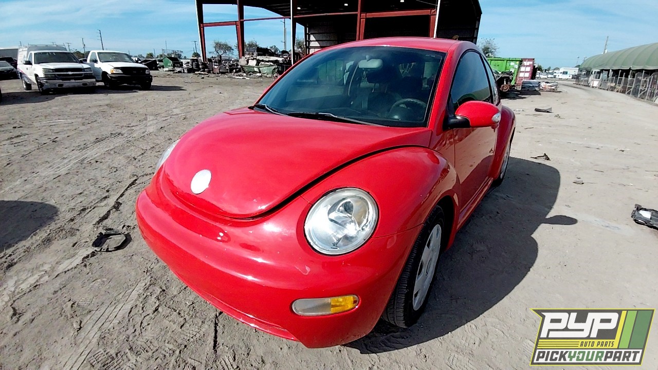 2003 VOLKSWAGEN BEETLE partes disponibles