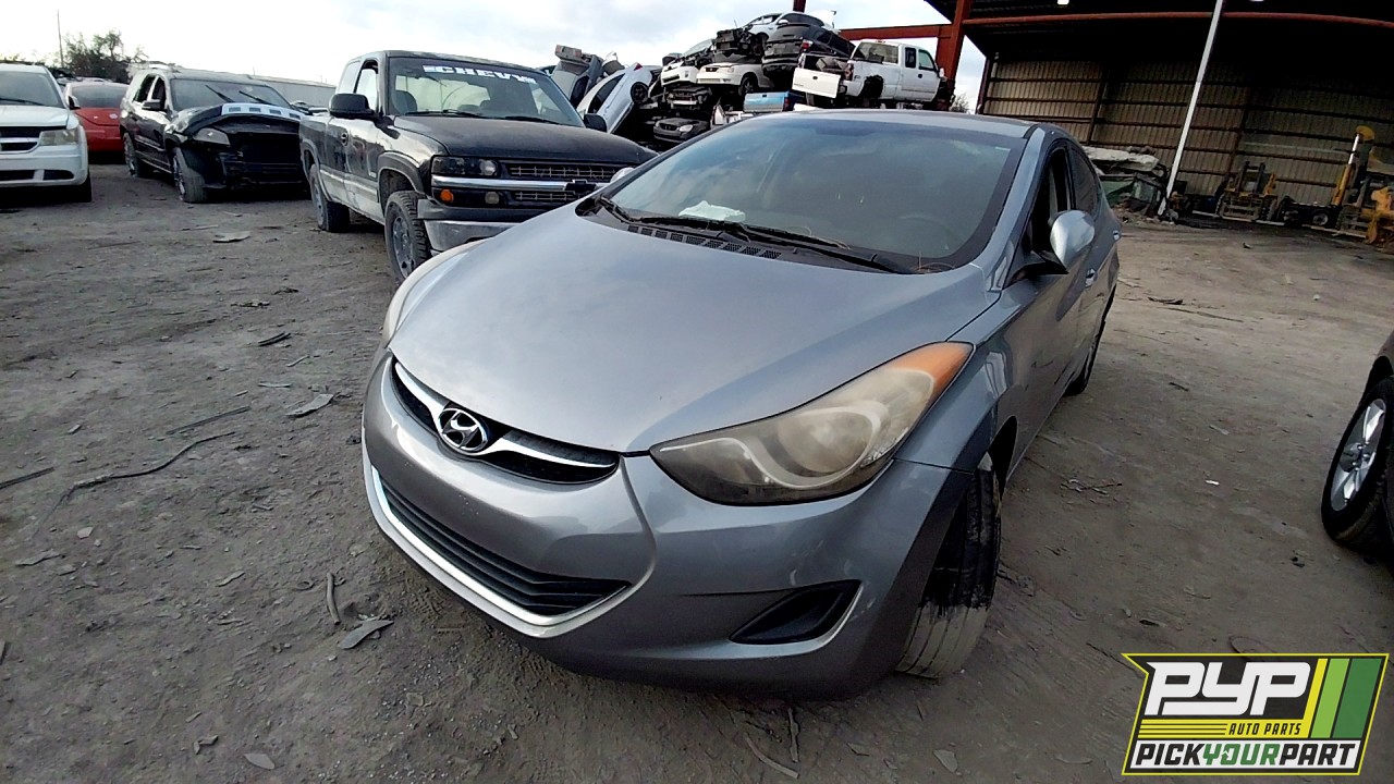 2013 HYUNDAI ELANTRA partes disponibles