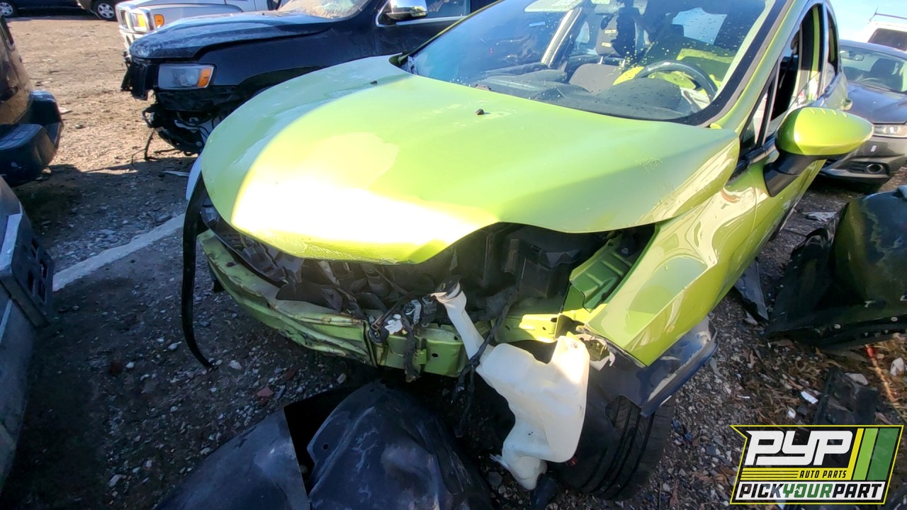 2011 FORD FIESTA partes disponibles