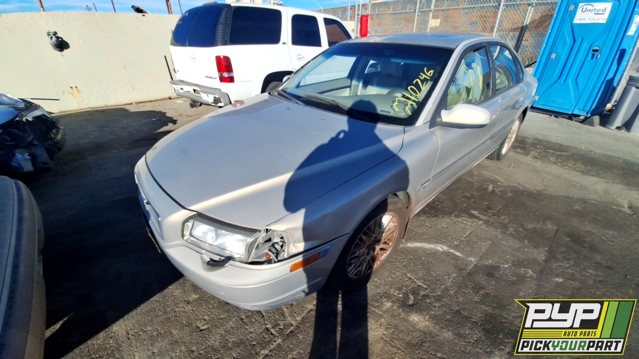 2002 VOLVO S80 partes disponibles