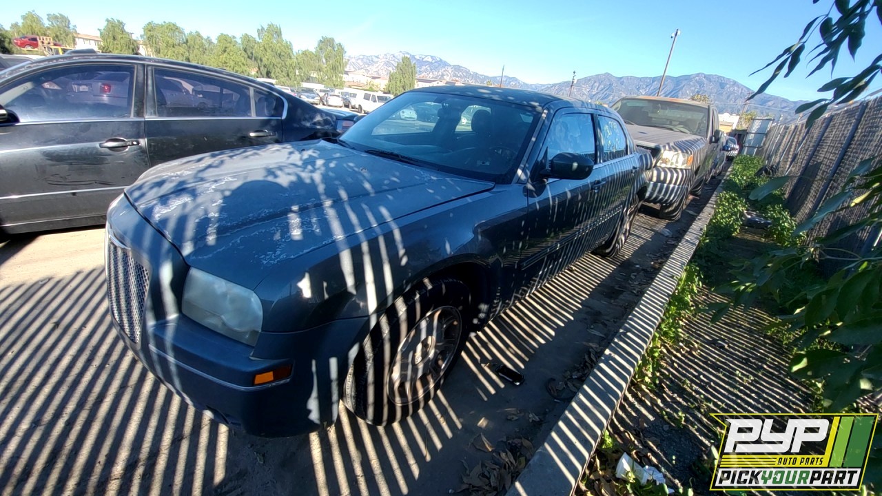 2005 CHRYSLER 300 partes disponibles