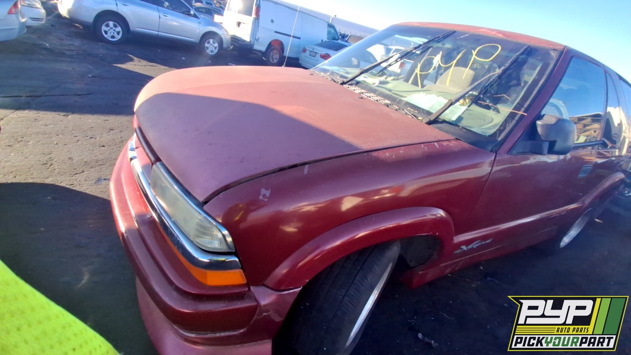 2001 CHEVROLET BLAZER partes disponibles