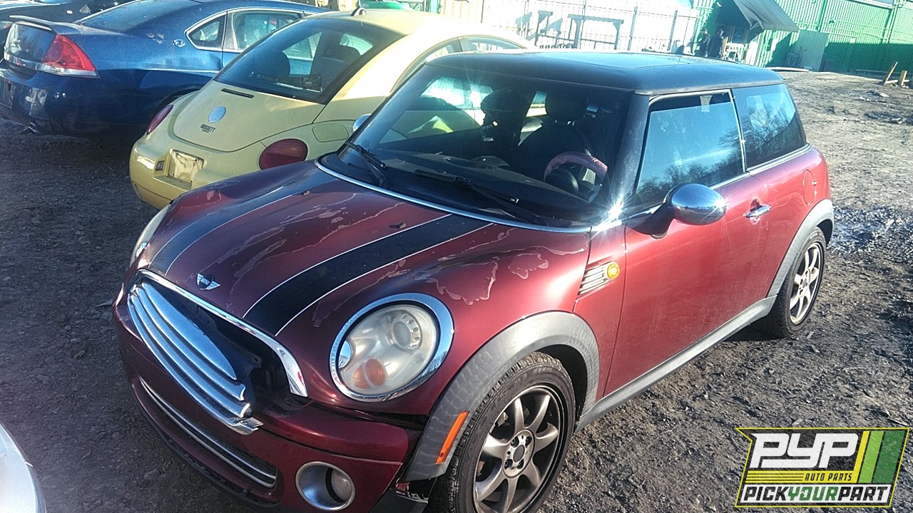 2007 MINI COOPER partes disponibles
