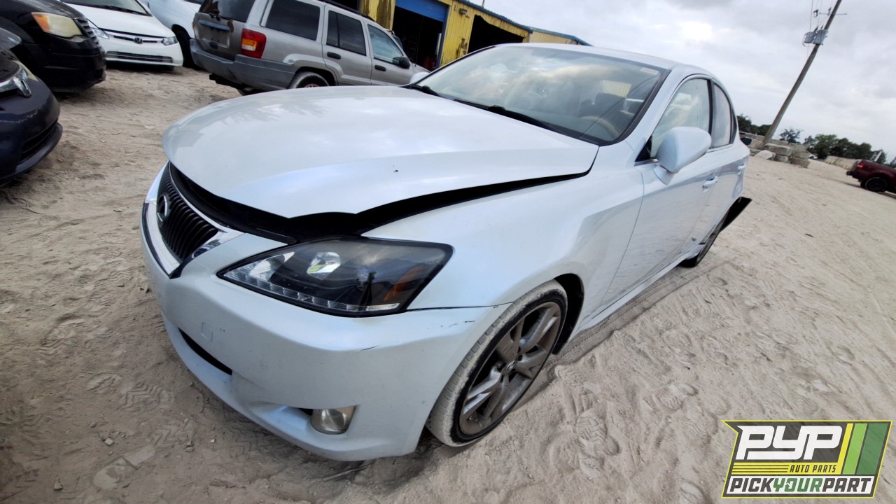 2010 LEXUS IS 250 partes disponibles