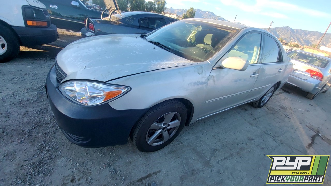 2004 TOYOTA CAMRY partes disponibles