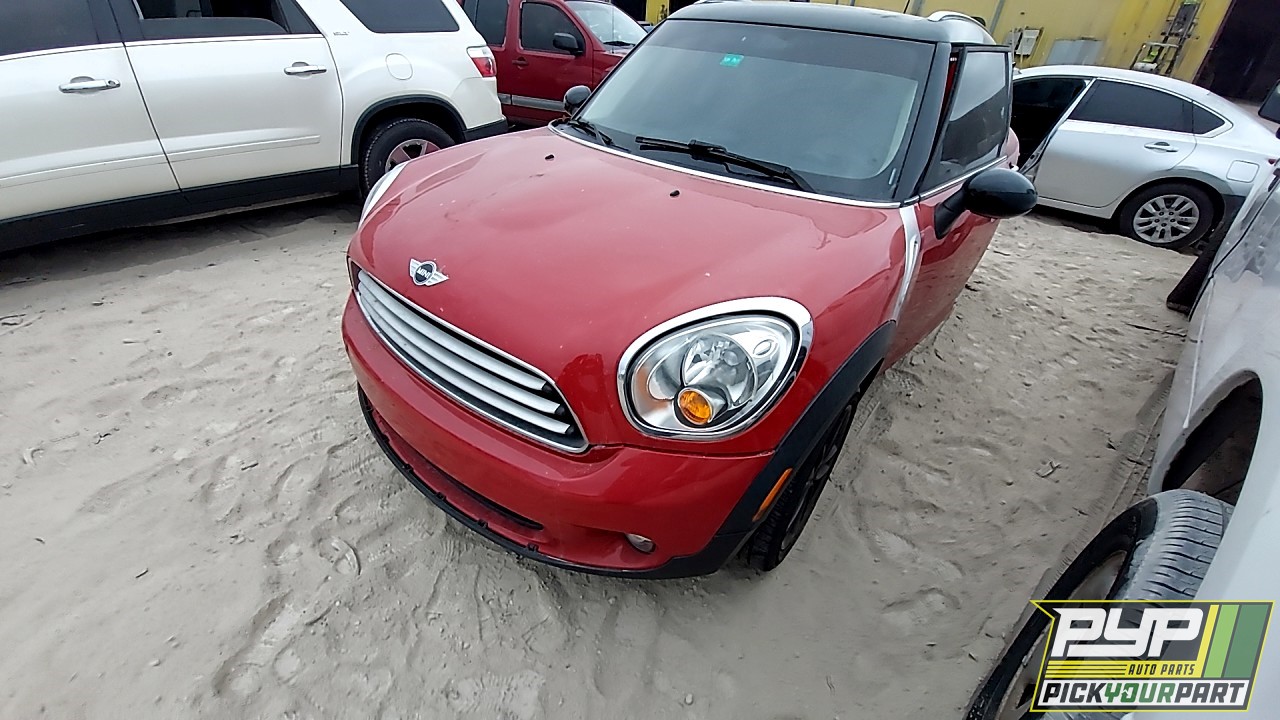 2013 MINI COOPER COUNTRYMAN partes disponibles