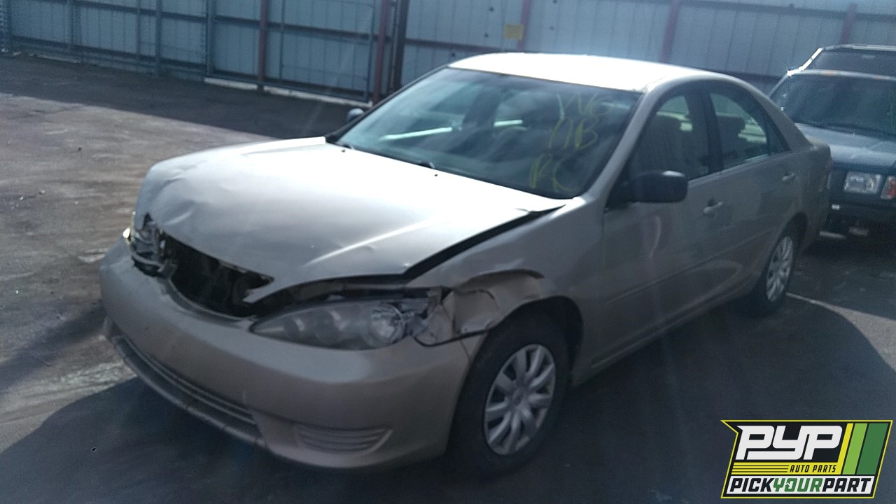 2005 TOYOTA CAMRY partes disponibles