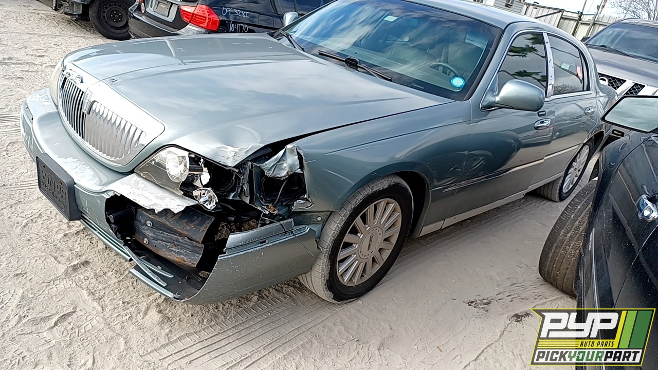 2005 LINCOLN TOWN CAR available for parts