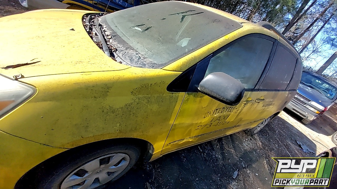 2005 TOYOTA SIENNA available for parts
