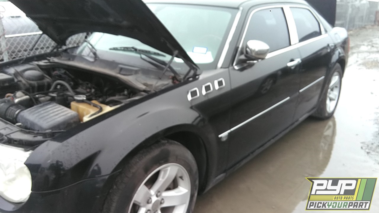 2006 CHRYSLER 300 available for parts