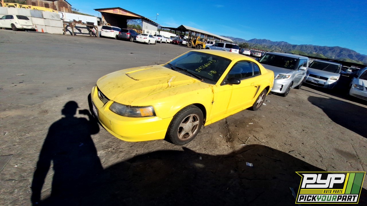 2003 FORD MUSTANG partes disponibles