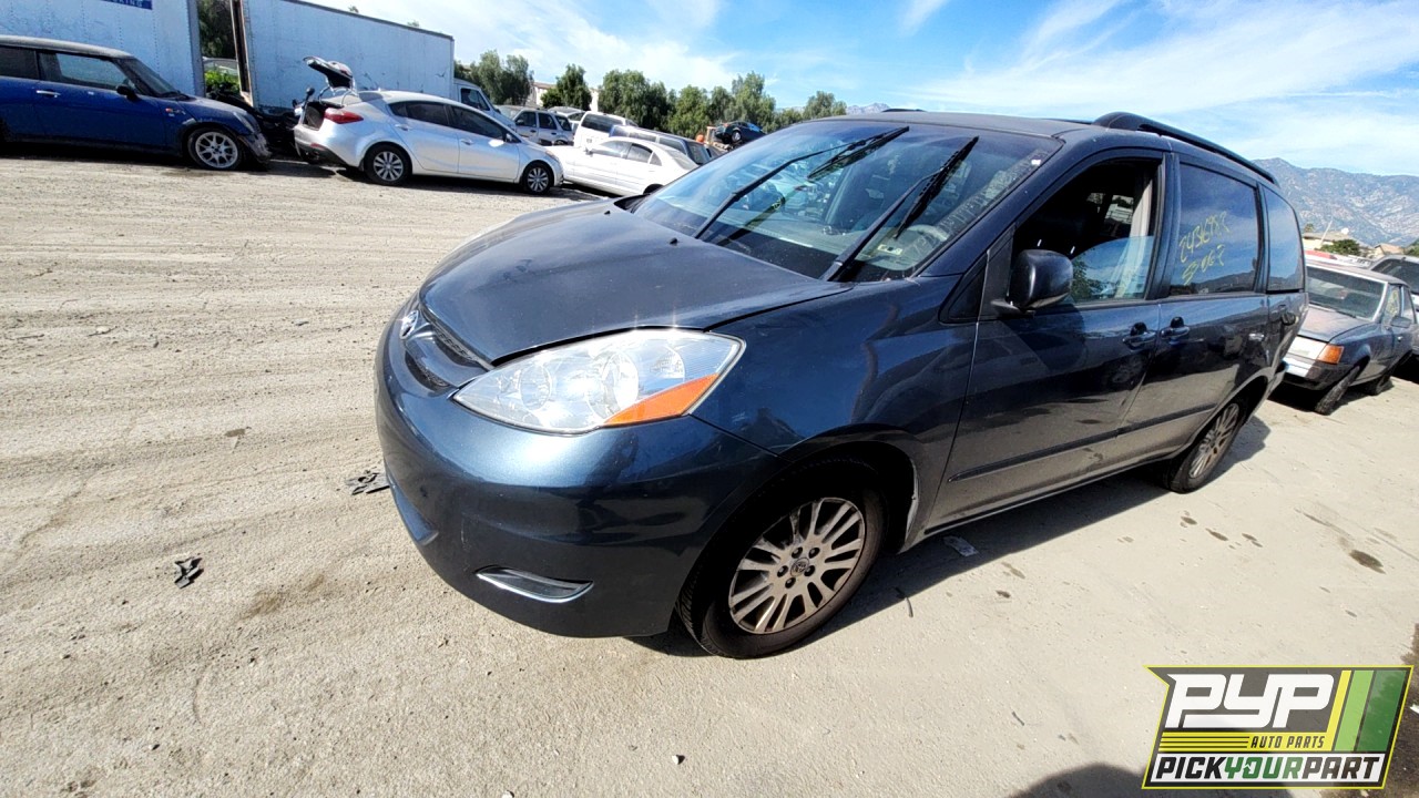 2008 TOYOTA SIENNA available for parts