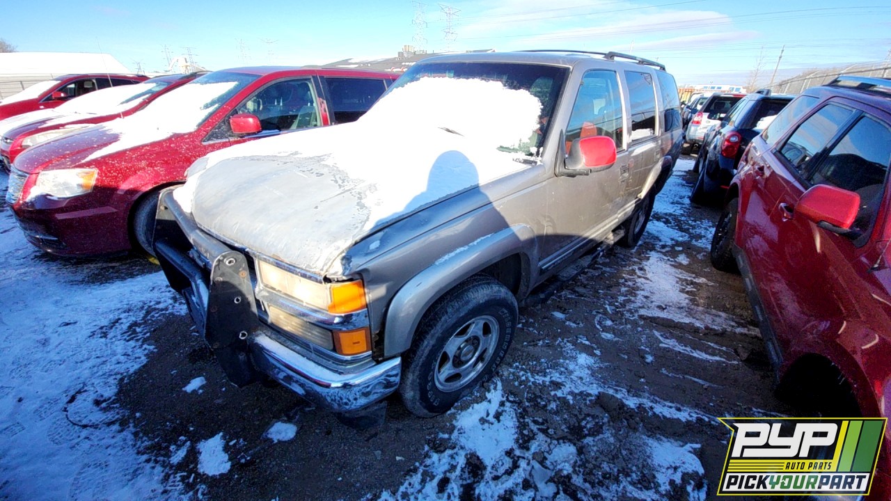 2000 CHEVROLET TAHOE available for parts