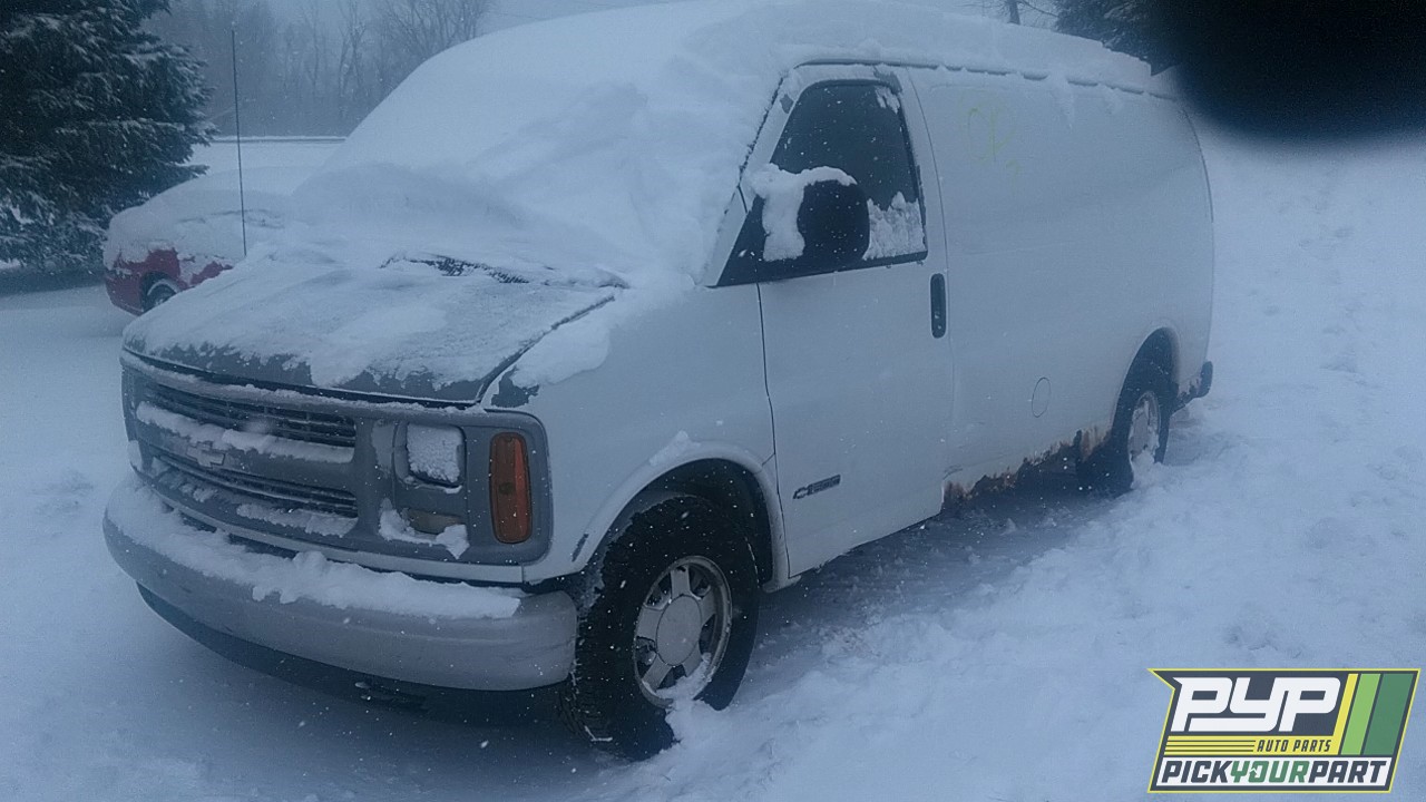 2000 CHEVROLET EXPRESS 1500 available for parts