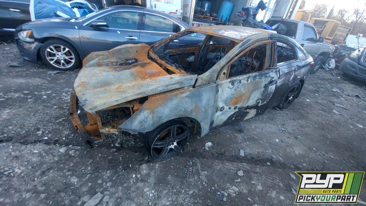 2013 HYUNDAI SONATA available for parts