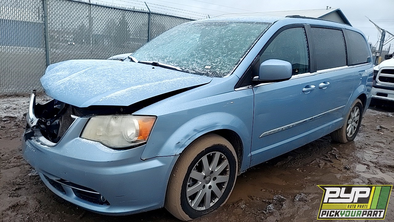 2012 CHRYSLER TOWN & COUNTRY partes disponibles