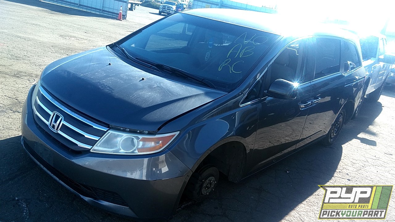 2011 HONDA ODYSSEY available for parts