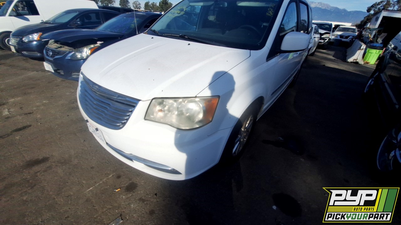 2014 CHRYSLER TOWN & COUNTRY partes disponibles