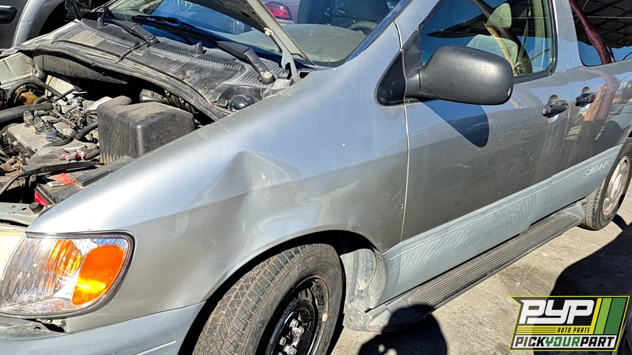 2001 TOYOTA SIENNA partes disponibles