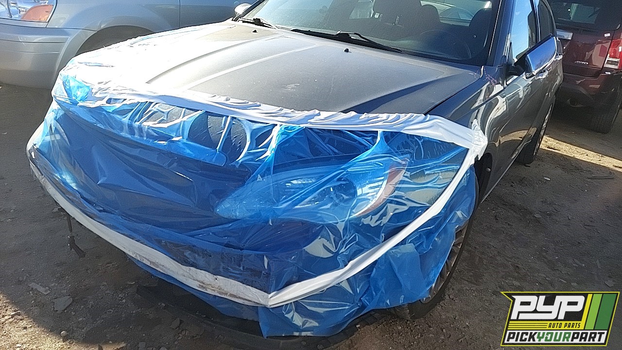 2012 CHRYSLER 200 partes disponibles