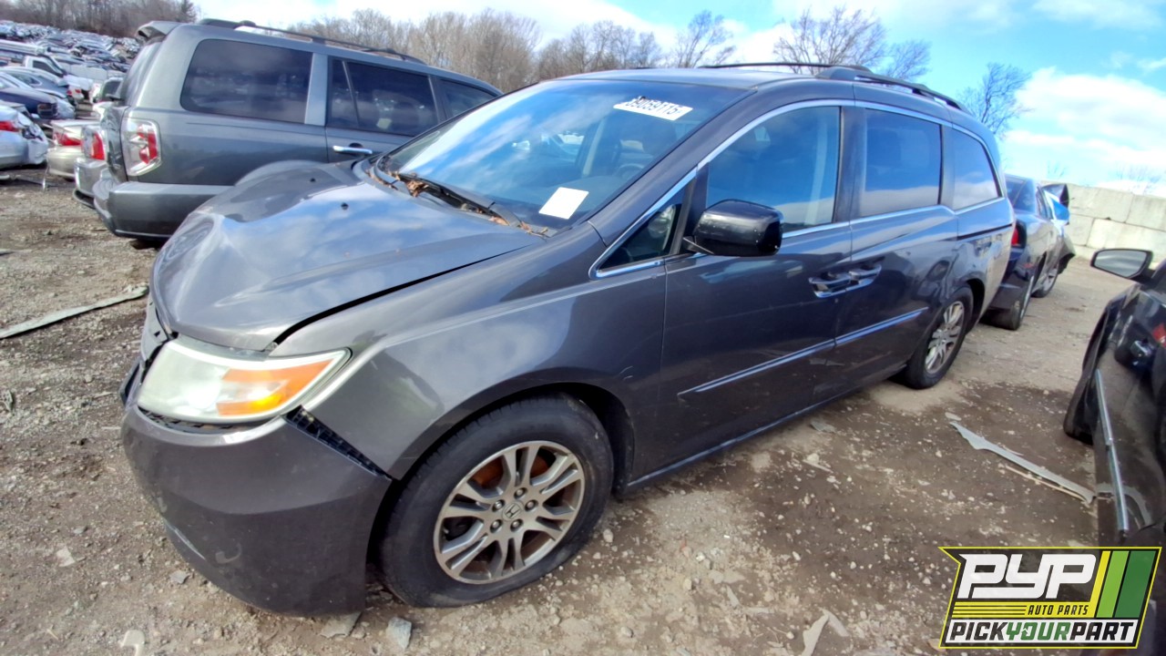 2013 HONDA ODYSSEY available for parts
