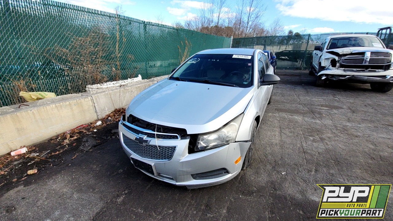 2013 CHEVROLET CRUZE partes disponibles
