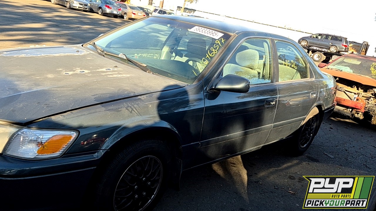 2000 TOYOTA CAMRY partes disponibles