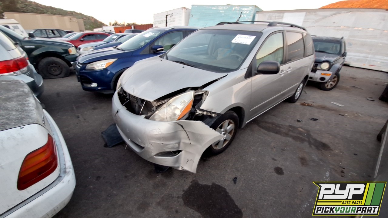 2008 TOYOTA SIENNA partes disponibles