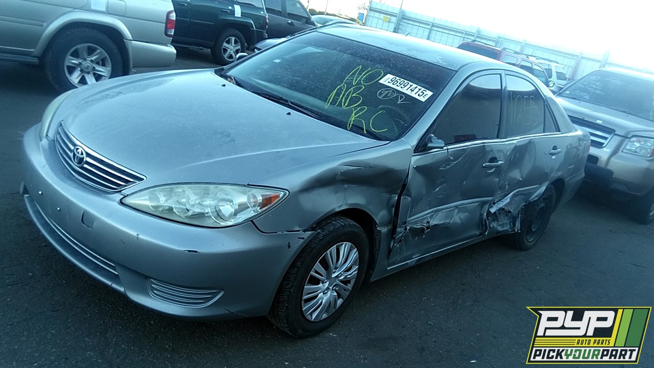 2005 TOYOTA CAMRY partes disponibles