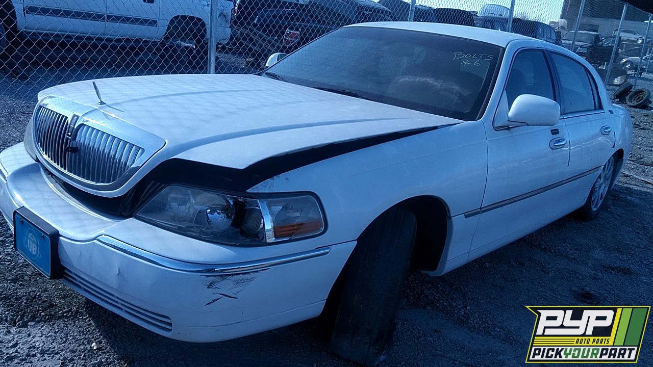 2009 LINCOLN TOWN CAR available for parts