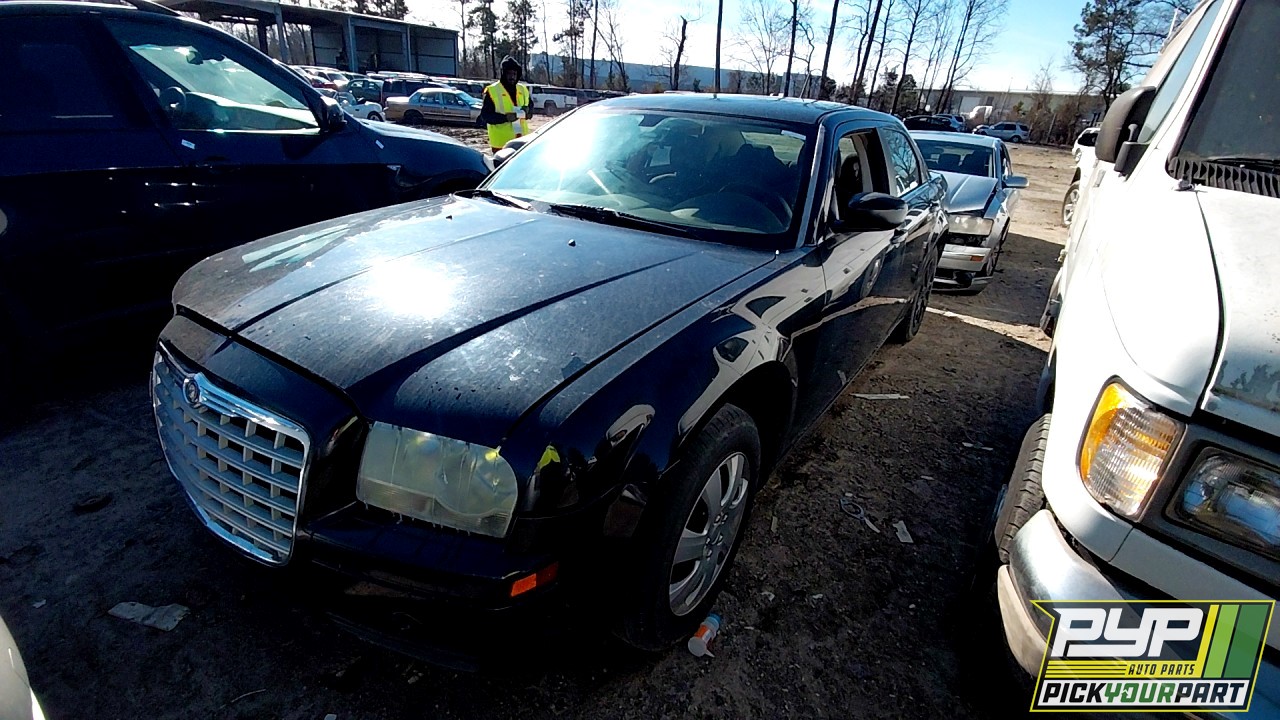 2008 CHRYSLER 300 available for parts