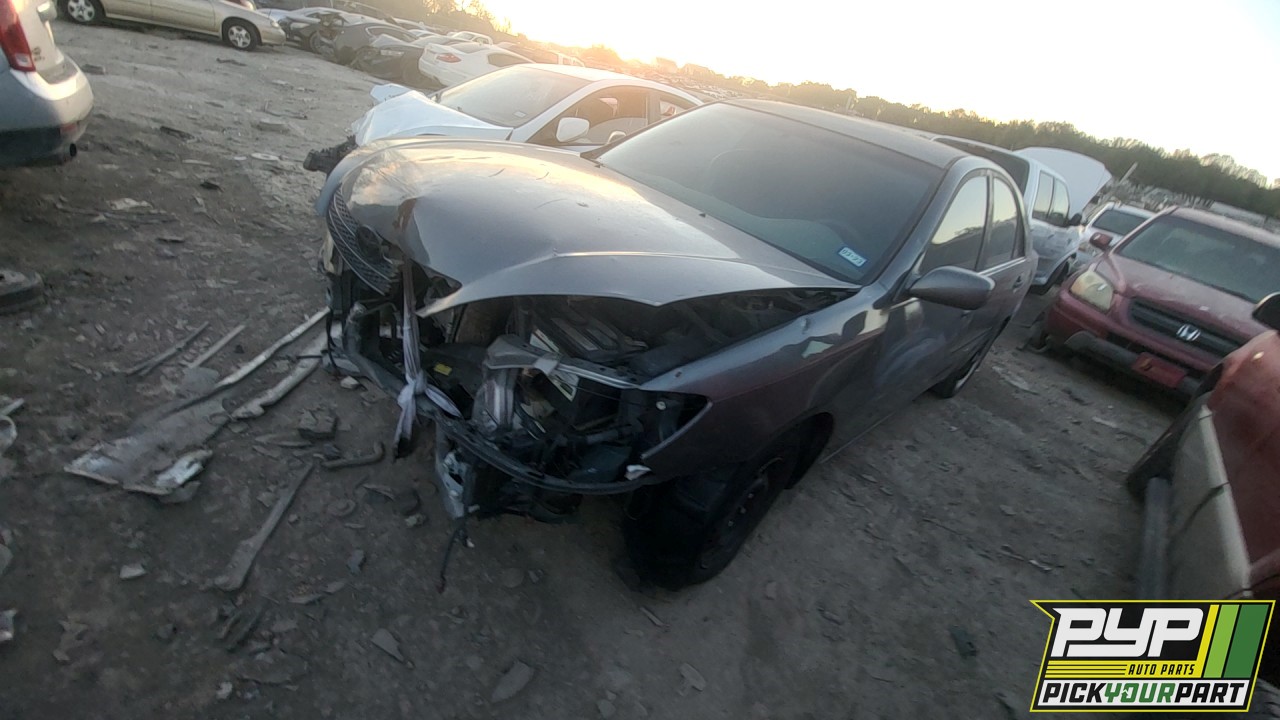 2004 TOYOTA CAMRY partes disponibles